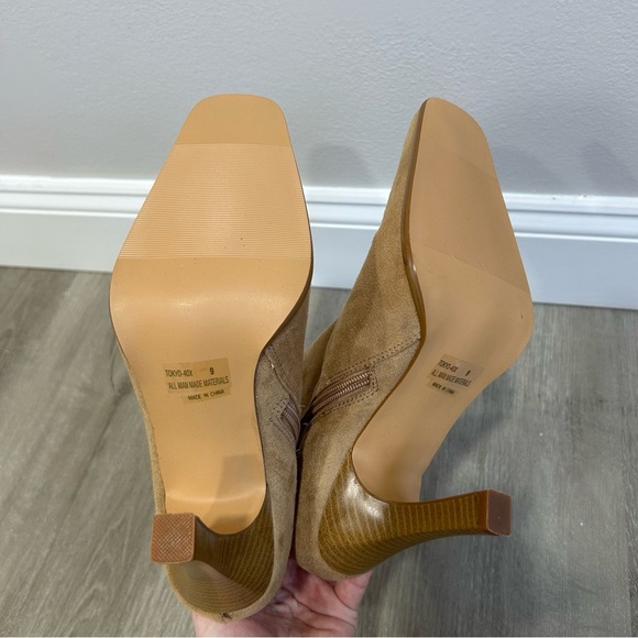 NWOB Rouge Helium Faux Suede Tan Square Toe Heel Boots Booties Women’s Size 9 - Picture 6 of 8